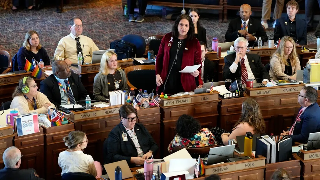 Iowa's Civil Rights Protections No Longer Include Gender Identity as New Law Takes Effect