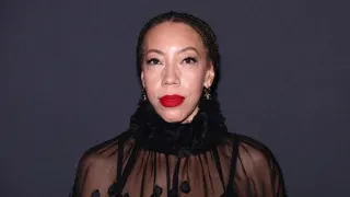 Obama Portraitist Amy Sherald Cancels Smithsonian Show Over Transgender Censorship