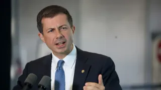 Pete Buttigieg Denounces Trump’s “Cruel” Deception Over IVF Promises to Families