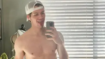 Conor McDermott-Mostowy Wins Silver and Bronze at U.S. Speed Skating Championships, Edges Closer to Olympic Dream